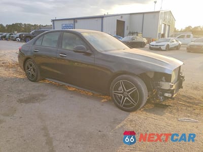 Czwarte zdjęcie samochodu z boku: 2024 MERCEDES-BENZ C 300 VIN:W1KAF4GB2RR113206 - miniatura