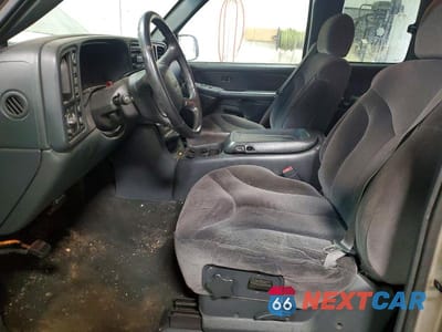 Zdjęcie 7 z 11 samochodu: 2002 GMC NEW SIERRA K1500 VIN:2GTEK19T121297550 - miniatura