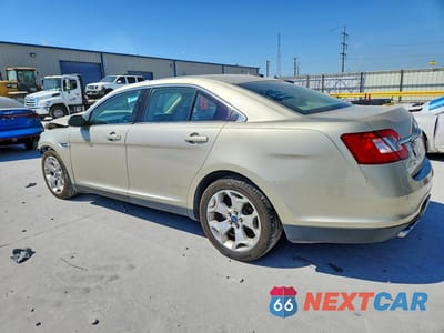 Drugie zdjęcie samochodu z przodu: 2010 FORD TAURUS SEL VIN:1FAHP2HWXAG132605 - miniatura