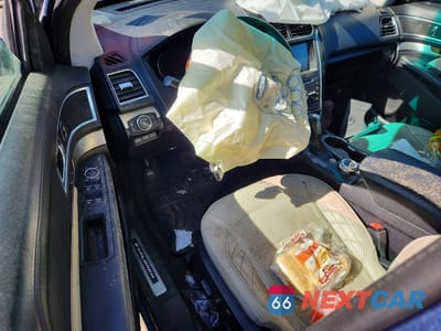 Zdjęcie 8 z 14 samochodu: 2018 FORD EXPLORER PLATINUM VIN:1FM5K8HT1JGA52612 - miniatura