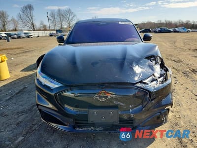 Piąte zdjęcie samochodu w środku: 2021 FORD MUSTANG MACH-E PREMIUM VIN:3FMTK3SU2MMA43097 - miniatura