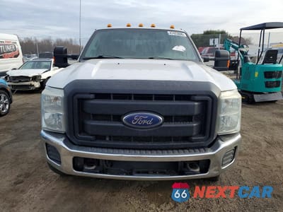 Piąte zdjęcie samochodu w środku: 2016 FORD F350 SUPER DUTY VIN:1FD8W3HT1GEB34560 - miniatura