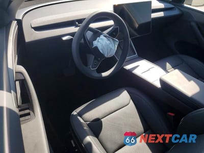 Zdjęcie 8 z 12 samochodu: 2026 TESLA MODEL Y VIN:7SAYGDED8TF451929 - miniatura