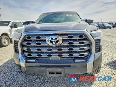 Piąte zdjęcie samochodu w środku: 2024 TOYOTA TUNDRA PLATINUM HV VIN:5TFNC5DB6RX049682 - miniatura