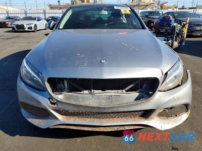 Piąte zdjęcie samochodu w środku: 2015 MERCEDES-BENZ C 300 4MATIC VIN:55SWF4KB7FU015652 - miniatura