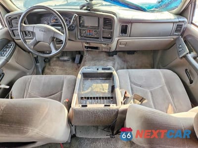 Zdjęcie 8 z 13 samochodu: 2003 GMC YUKON VIN:1GKEC13V43R281301 - miniatura