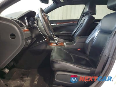 Zdjęcie 7 z 12 samochodu: 2012 CHRYSLER 300 LIMITED VIN:2C3CCACG1CH123796 - miniatura