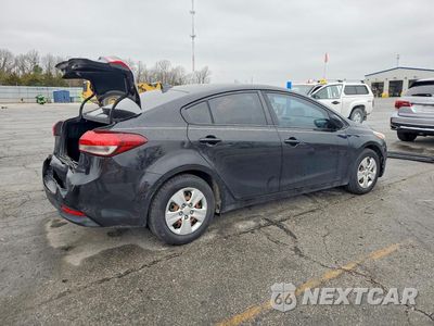 Trzecie zdjęcie samochodu z tyłu: 2017 KIA FORTE LX VIN:3KPFL4A76HE090150 - miniatura