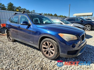 Czwarte zdjęcie samochodu z boku: 2013 BMW X1 XDRIVE28I VIN:WBAVL1C52DVR88737 - miniatura