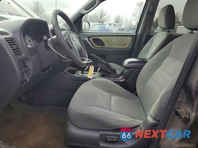 Zdjęcie 7 z 11 samochodu: 2005 FORD ESCAPE XLT VIN:1FMYU93155KD28117 - miniatura