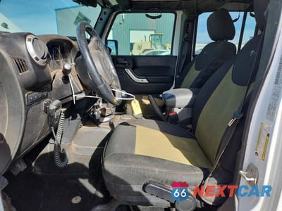 Zdjęcie 7 z 12 samochodu: 2016 JEEP WRANGLER UNLIMITED RUBICON VIN:1C4BJWFG0GL135131 - miniatura