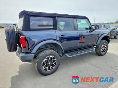 Trzecie zdjęcie samochodu z tyłu: 2021 FORD BRONCO BASE VIN:1FMDE5BH7MLA84661 - miniatura