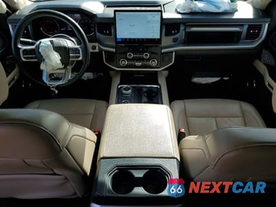 Zdjęcie 8 z 13 samochodu: 2024 FORD EXPEDITION XLT VIN:1FMJU1J88REA40423 - miniatura