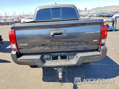 Zdjęcie 6 z 11 samochodu: 2023 TOYOTA TACOMA SR V6 VIN:3TMCZ5AN1PM631342 - miniatura