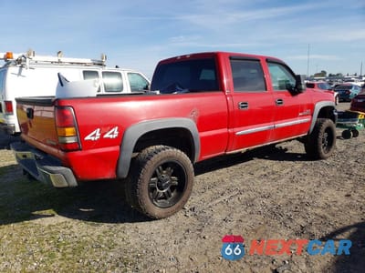 Trzecie zdjęcie samochodu z tyłu: 2005 GMC SIERRA K2500 HEAVY DUTY VIN:1GTHK23215F843764 - miniatura