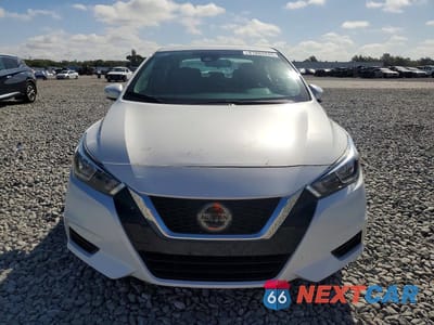 Piąte zdjęcie samochodu w środku: 2021 NISSAN VERSA SV VIN:3N1CN8EVXML855446 - miniatura