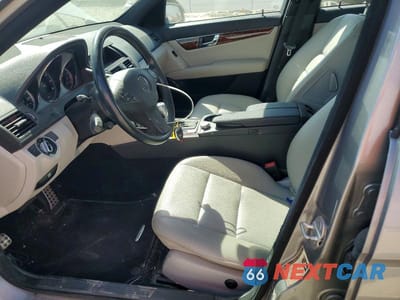 Zdjęcie 7 z 12 samochodu: 2011 MERCEDES-BENZ C 300 VIN:WDDGF5EB5BR136651 - miniatura