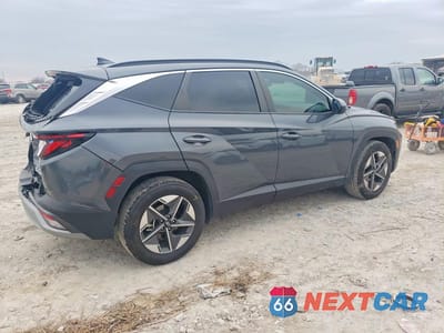 Trzecie zdjęcie samochodu z tyłu: 2025 HYUNDAI TUCSON SEL VIN:5NMJB3DEXSH451106 - miniatura