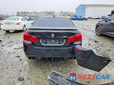 Zdjęcie 6 z 12 samochodu: 2013 BMW M5 VIN:WBSFV9C50DD095464 - miniatura