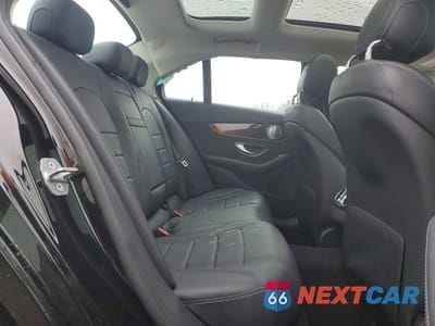 Zdjęcie 10 z 11 samochodu: 2017 MERCEDES-BENZ C 300 4MATIC VIN:WDDWF4KB1HR295573 - miniatura