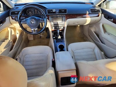 Zdjęcie 8 z 13 samochodu: 2013 VOLKSWAGEN PASSAT SEL VIN:1VWCN7A31DC012868 - miniatura
