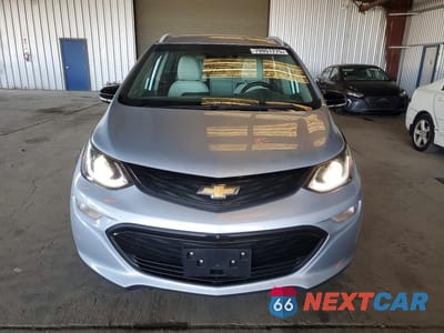 Piąte zdjęcie samochodu w środku: 2017 CHEVROLET BOLT EV PREMIER VIN:1G1FX6S07H4146155 - miniatura