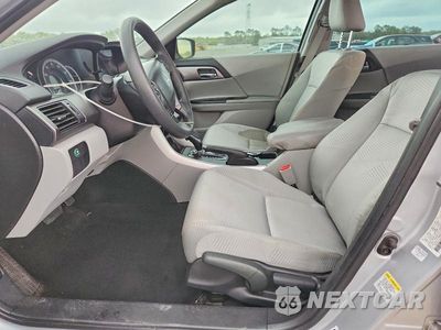 Zdjęcie 7 z 11 samochodu: 2015 HONDA ACCORD LX VIN:1HGCR2F32FA071253 - miniatura