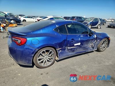Trzecie zdjęcie samochodu z tyłu: 2017 TOYOTA 86 BASE VIN:JF1ZNAA10H9711040 - miniatura