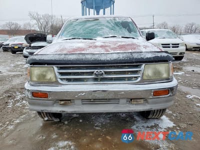 Piąte zdjęcie samochodu w środku: 1996 TOYOTA T100 DX VIN:JT4TN12DXT0021625 - miniatura