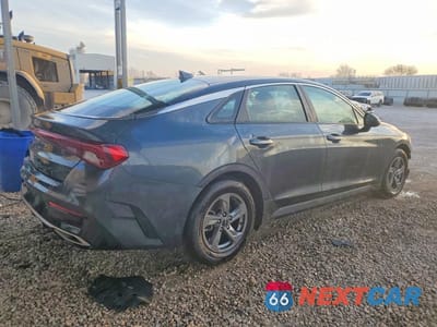 Trzecie zdjęcie samochodu z tyłu: 2023 KIA K5 LXS VIN:5XXG14J23PG221989 - miniatura