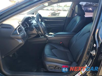 Zdjęcie 7 z 12 samochodu: 2018 TOYOTA CAMRY SE VIN:4T1B11HK2JU629217 - miniatura