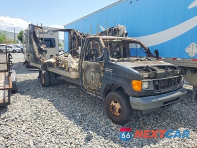 Czwarte zdjęcie samochodu z boku: 2006 FORD E350 BOX TRUCK VIN:1FDWE35L46DA09457 - miniatura
