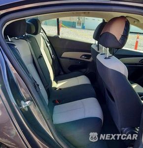 Zdjęcie 10 z 11 samochodu: 2011 CHEVROLET CRUZE LS VIN:1G1PC5SHXB7175655 - miniatura