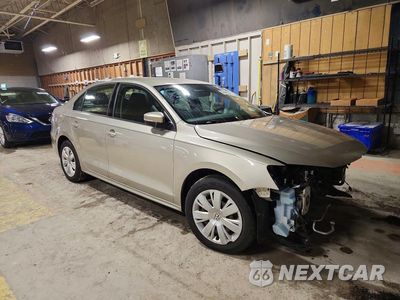 Czwarte zdjęcie samochodu z boku: 2014 VOLKSWAGEN JETTA SE VIN:3VWD17AJ3EM214660 - miniatura