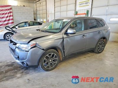2015 MITSUBISHI OUTLANDER GT JA4JZ4AX7FZ000475 - główne zdjęcie licytacji z USA - miniatura