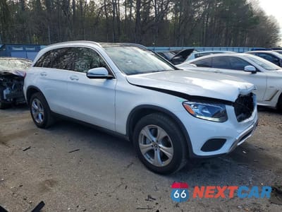Czwarte zdjęcie samochodu z boku: 2018 MERCEDES-BENZ GLC 300 VIN:WDC0G4JB2JV067961 - miniatura
