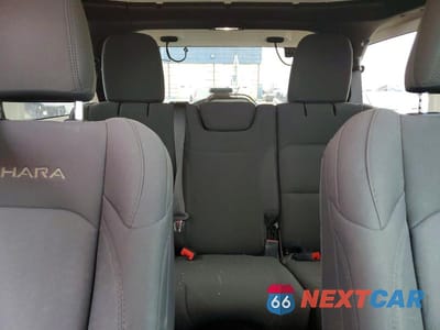Zdjęcie 10 z 13 samochodu: 2019 JEEP WRANGLER UNLIMITED SAHARA VIN:1C4HJXEN0KW686859 - miniatura