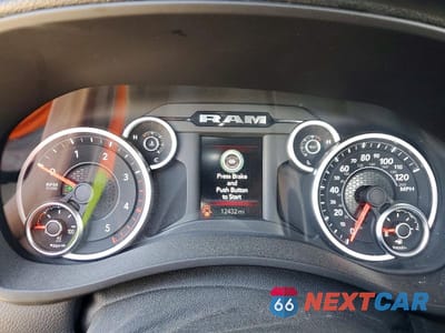 Zdjęcie 9 z 12 samochodu: 2025 RAM 2500 TRADESMAN VIN:3C6UR5HL6SG557150 - miniatura