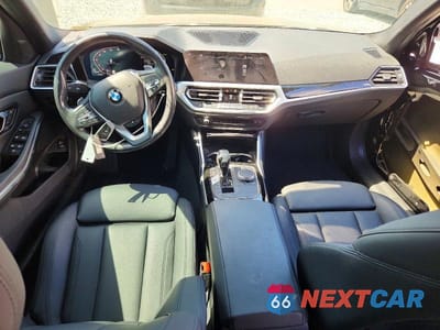 Zdjęcie 8 z 13 samochodu: 2019 BMW 330XI VIN:WBA5R7C51KAJ81504 - miniatura