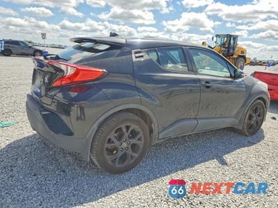 Trzecie zdjęcie samochodu z tyłu: 2018 TOYOTA C-HR XLE VIN:NMTKHMBX6JR054967 - miniatura