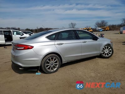 Trzecie zdjęcie samochodu z tyłu: 2017 FORD FUSION SE HYBRID VIN:3FA6P0LU3HR285363 - miniatura