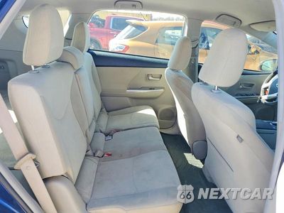 Zdjęcie 10 z 12 samochodu: 2012 TOYOTA PRIUS V THREE VIN:JTDZN3EU4C3138780 - miniatura