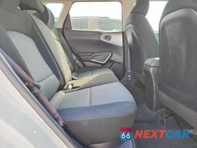 Zdjęcie 10 z 12 samochodu: 2025 KIA SOUL LX VIN:KNDJ23AU0S7944571 - miniatura