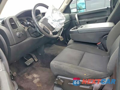 Zdjęcie 7 z 12 samochodu: 2013 CHEVROLET SILVERADO K1500 LT VIN:1GCRKSE70DZ104525 - miniatura