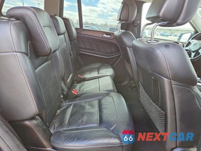 Zdjęcie 11 z 12 samochodu: 2015 MERCEDES-BENZ GL 550 4MATIC VIN:4JGDF7DE1FA552703 - miniatura