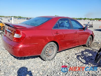 Trzecie zdjęcie samochodu z tyłu: 2002 TOYOTA CAMRY LE VIN:JTDBE32K320038013 - miniatura