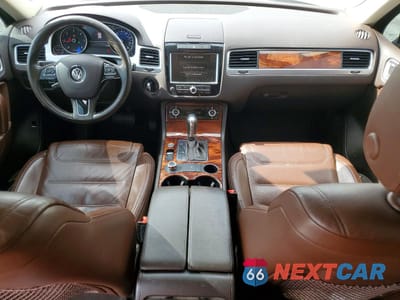 Zdjęcie 8 z 14 samochodu: 2012 VOLKSWAGEN TOUAREG V6 TDI VIN:WVGFK9BP8CD003840 - miniatura