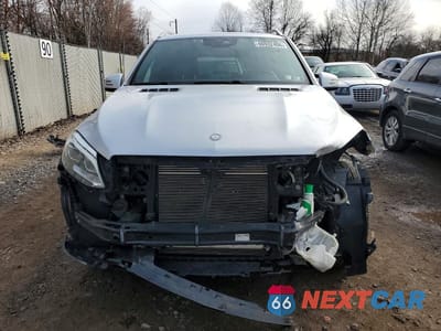 Piąte zdjęcie samochodu w środku: 2017 MERCEDES-BENZ GLE 350 4MATIC VIN:4JGDA5HB7HA888460 - miniatura