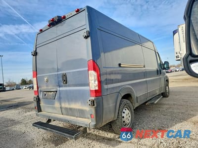 Trzecie zdjęcie samochodu z tyłu: 2018 RAM PROMASTER 2500 DELIVERY VAN VIN:3C6TRVDG6JE159127 - miniatura