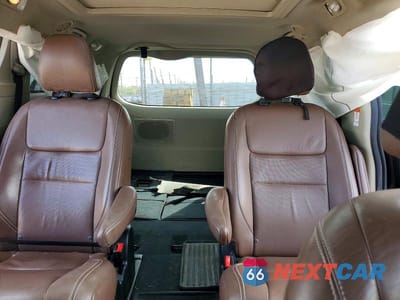 Zdjęcie 10 z 13 samochodu: 2019 TOYOTA SIENNA LIMITED PREMIUM 7-PASSENGER VIN:5TDDZ3DC4KS223803 - miniatura